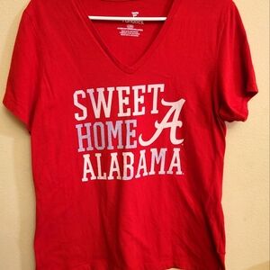 Sweet Home Alabama t-shirt. Ladies large. EUC.